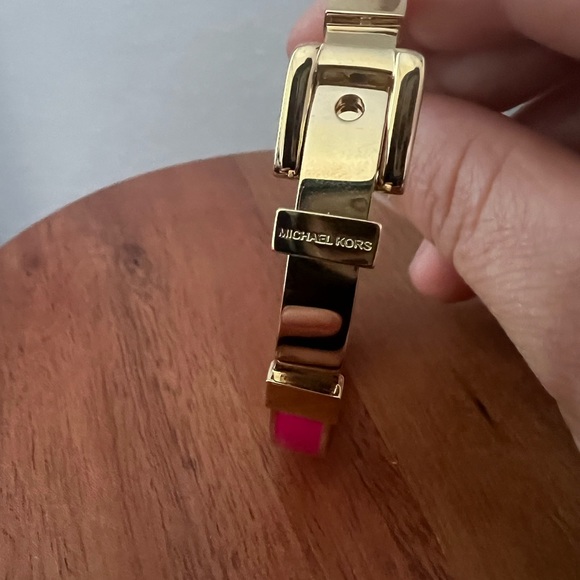 Michael Kors Hot pink and Gold buckle bracelet - Picture 3 of 4